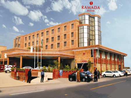 thmb6061Ramada Multan.jpg